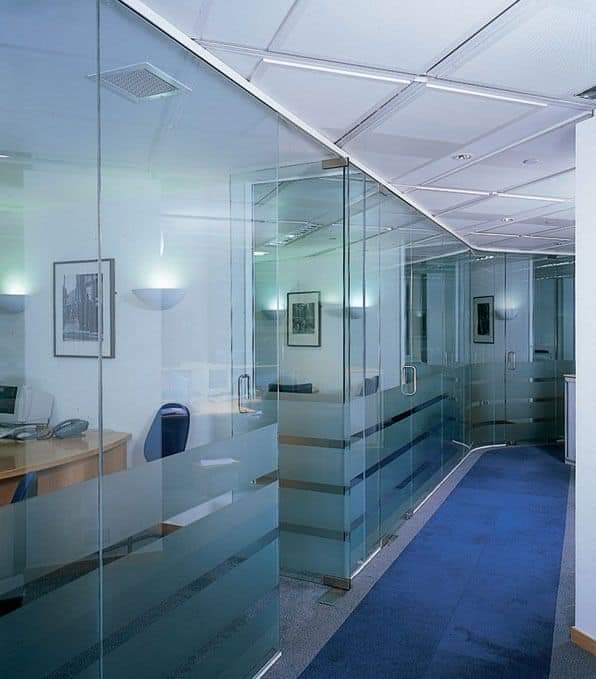 تصميم باب زجاجي في الرياض من أعمال الأمتياز جلاس